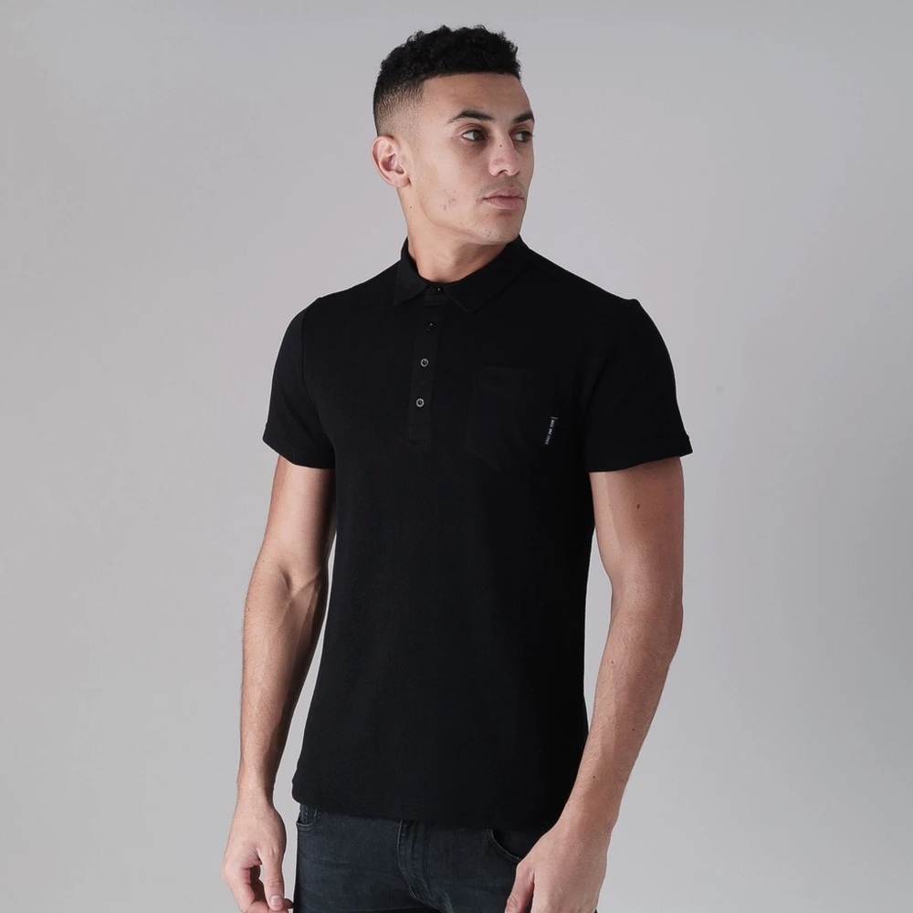 Duck and Cover Columns Pocket Polo NWOT